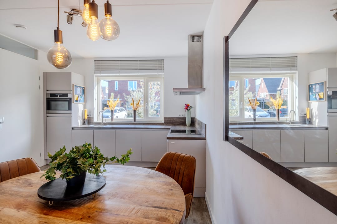 Photo 11 of Belle van Zuylenstraat 37