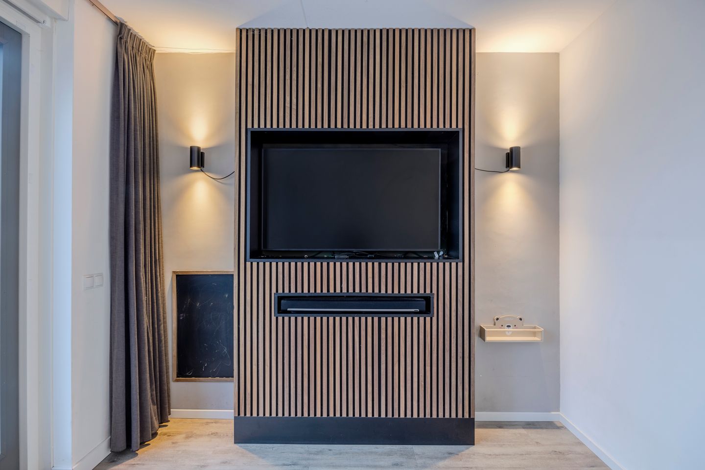 Photo 10 of Belle van Zuylenstraat 37