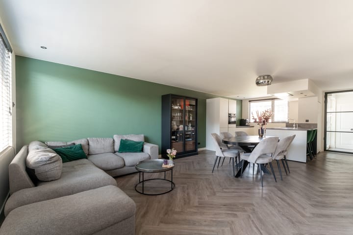 Photo 2 of Lentsenburg 20