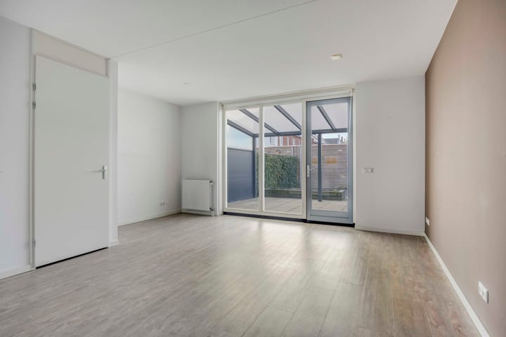 Photo 2 of Silenus 35