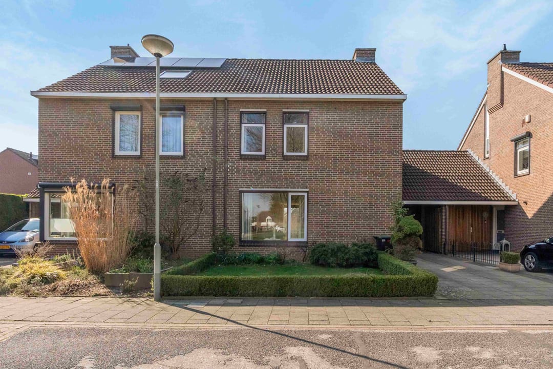 Photo 2 of Parkstraat 9