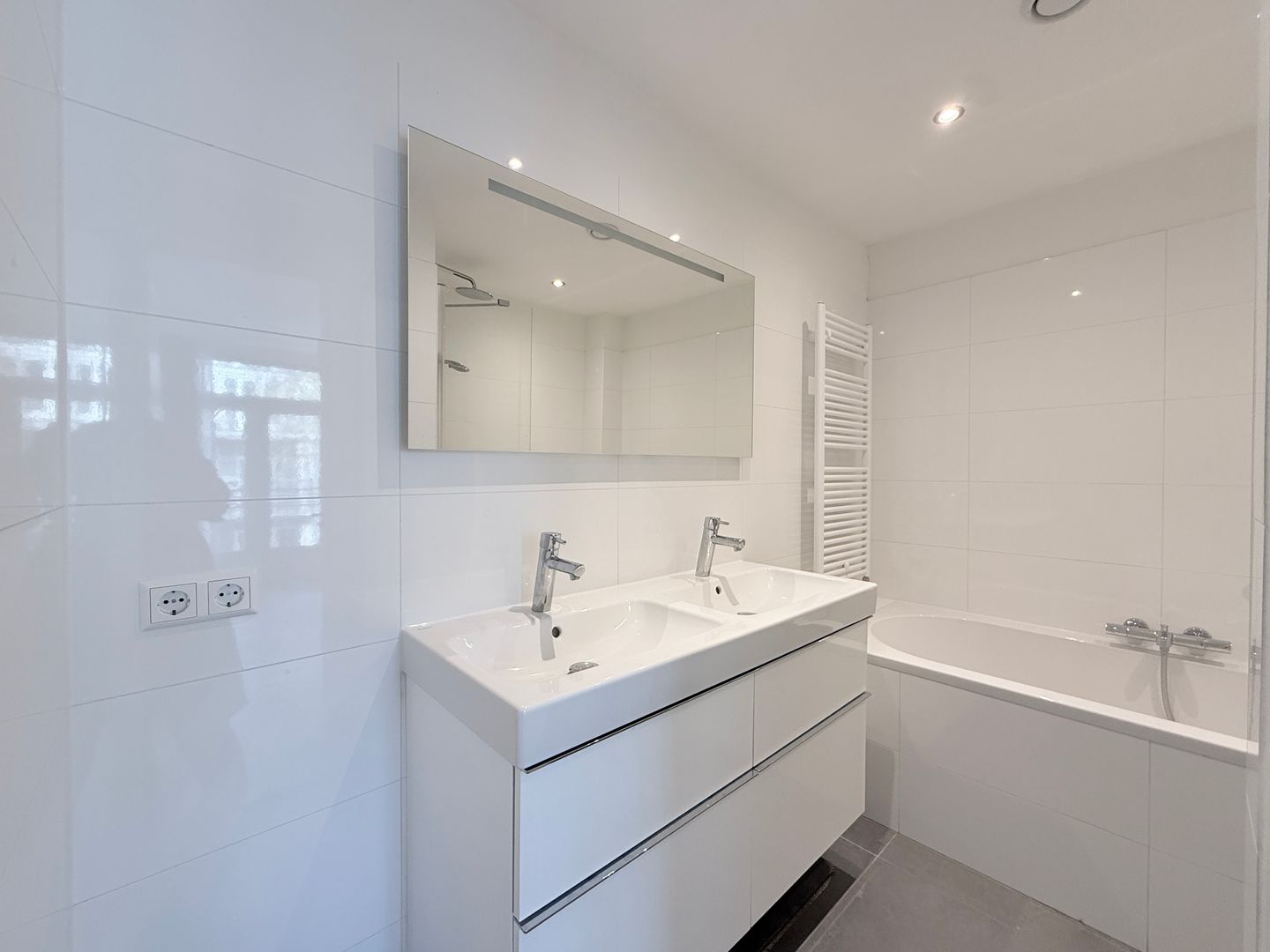 Photo 14 of Scheldestraat 48-2