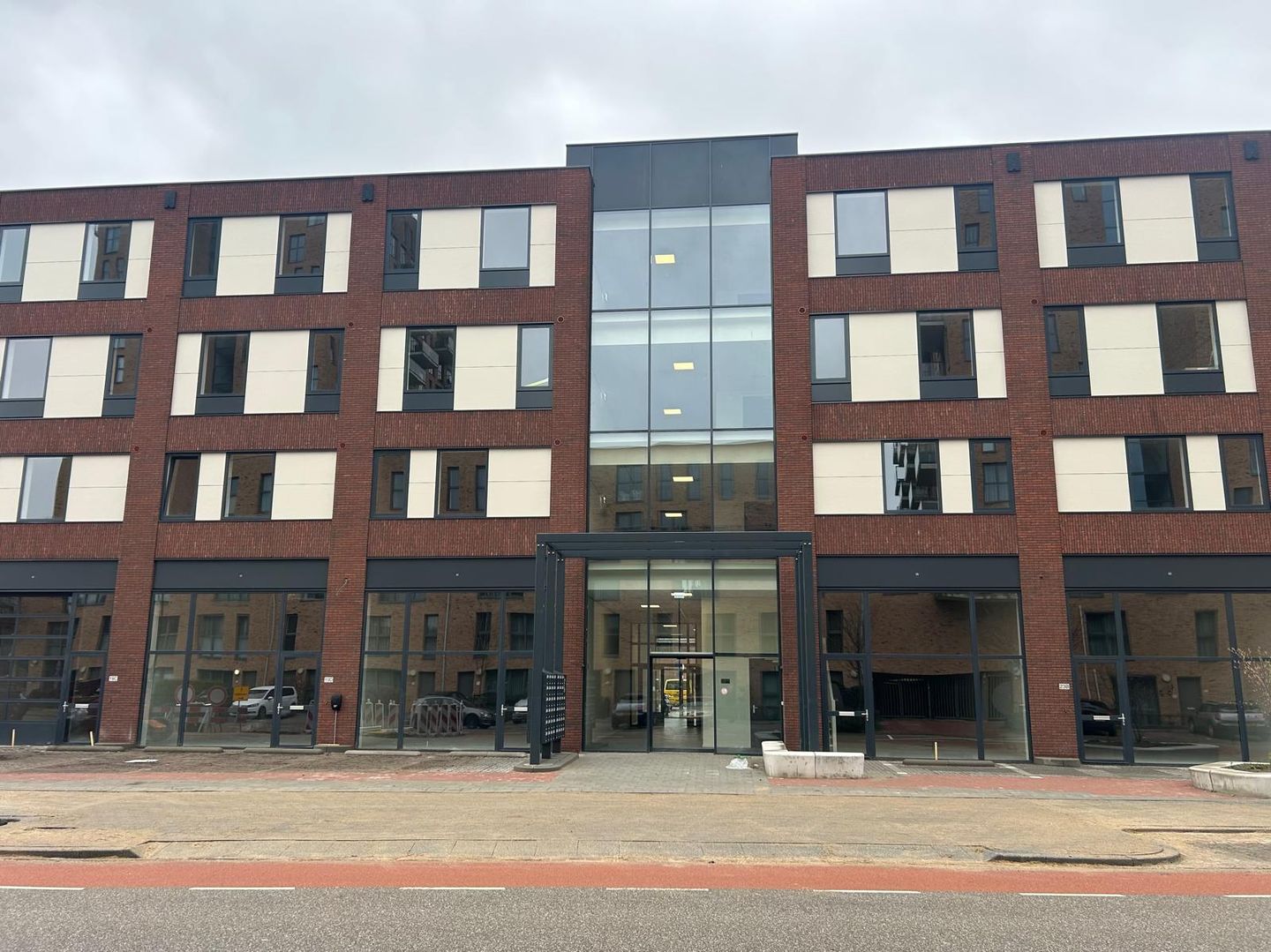 Bekijk foto 1 van Treubstraat 21-U301