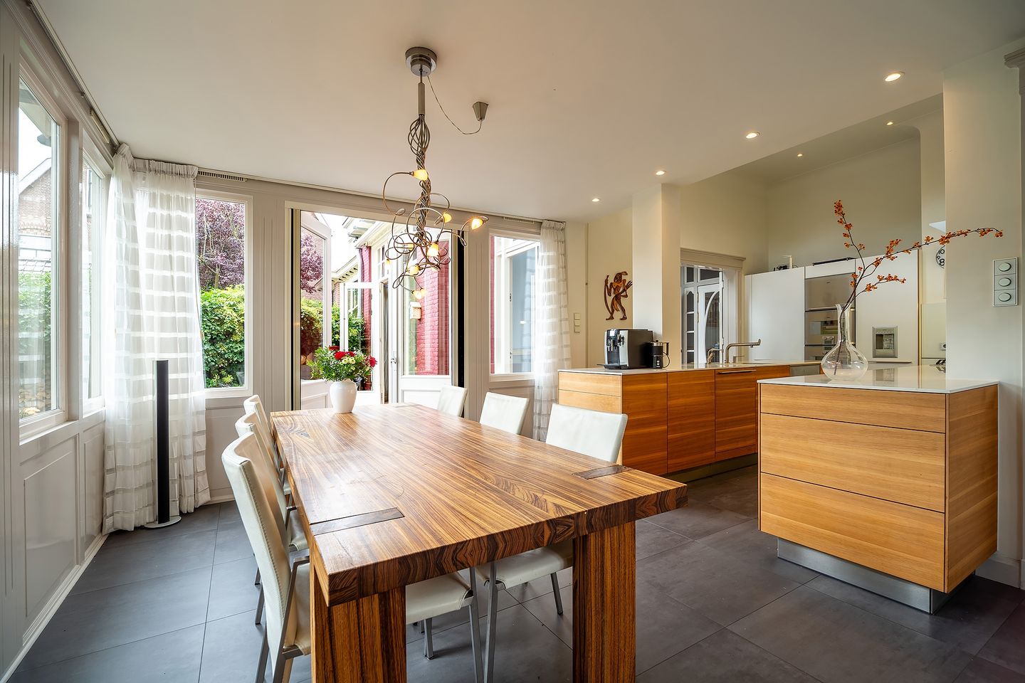 Foto 25 van van Beverninghlaan 36