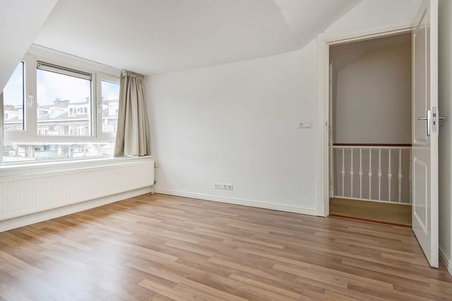 Foto 40 van Paulinastraat 8