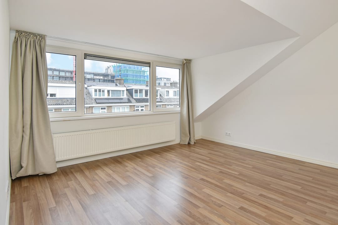 Foto 41 van Paulinastraat 8