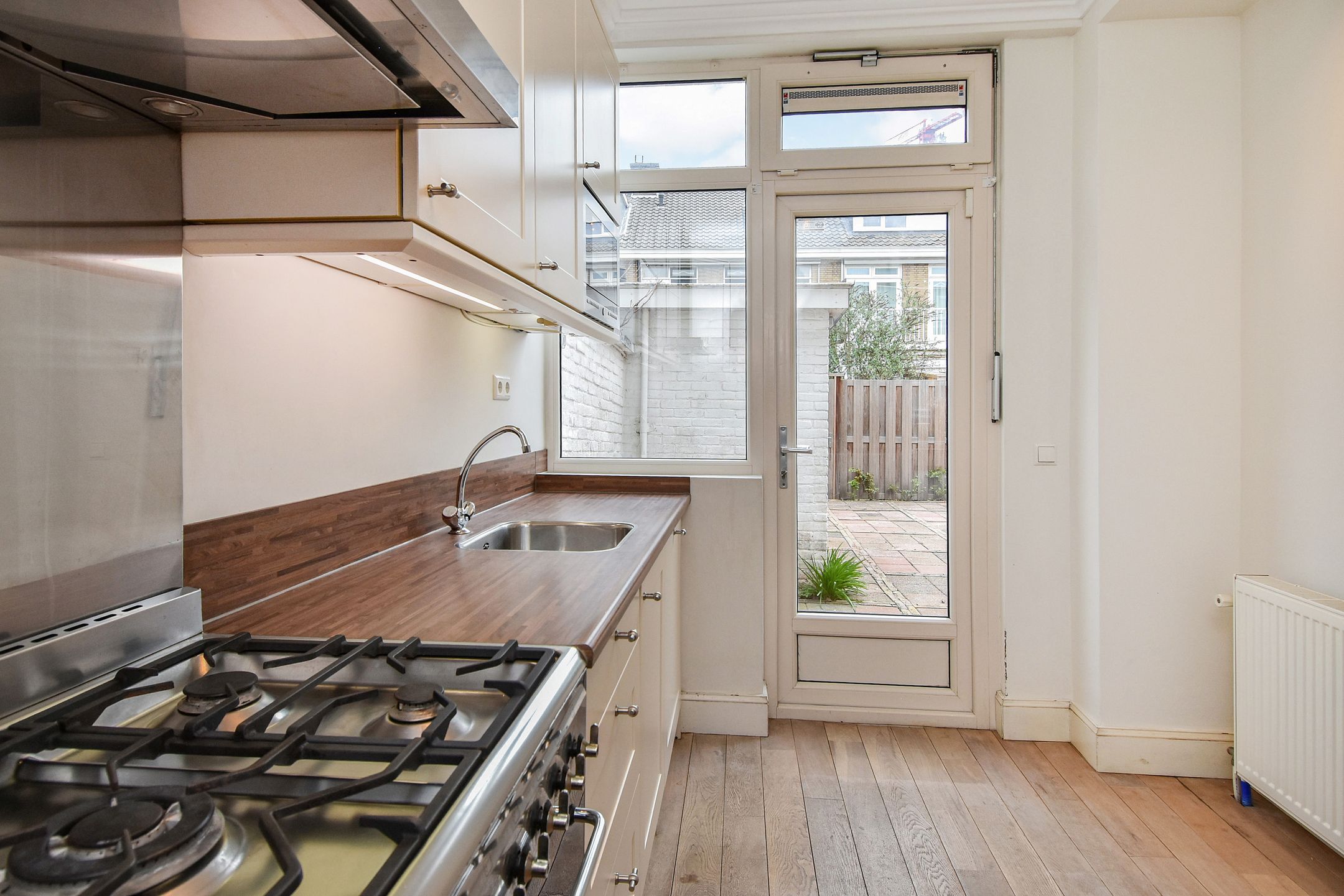 Foto 12 van Paulinastraat 8