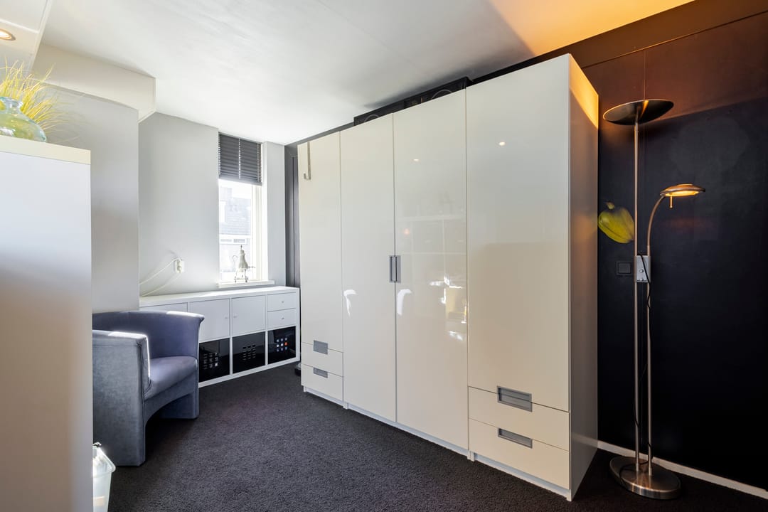 Spacious Corner Home with Garage in Popular Vogelbuurt — 15