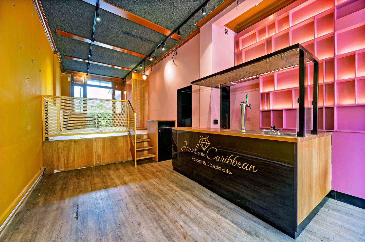 Bekijk foto 3 van Van Woustraat 110-H