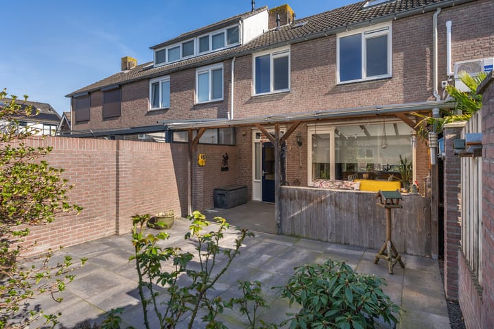 Photo 2 of Middelblok 19