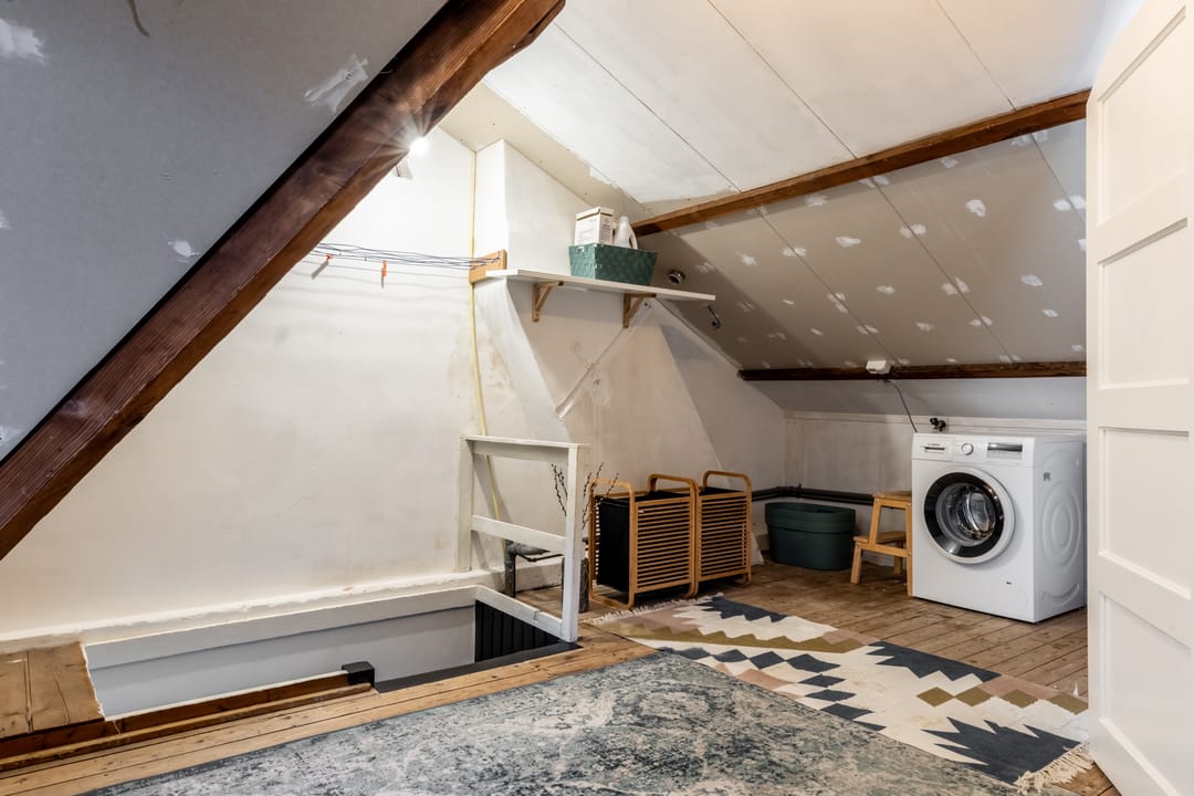 Spacious corner family home with five bedrooms in Haarlem-Noord — 27