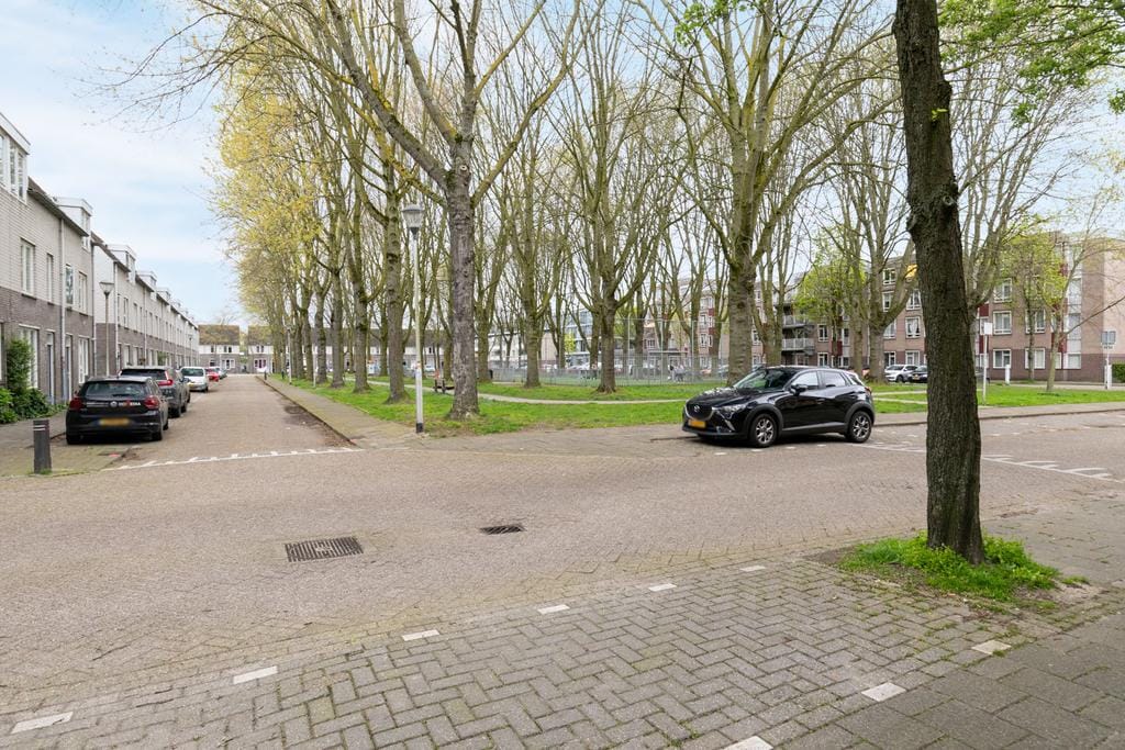 Modern Apartment in Tilburg Center — 20