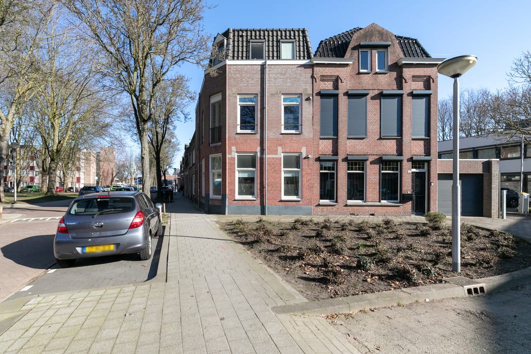Modern Apartment in Tilburg Center — 21