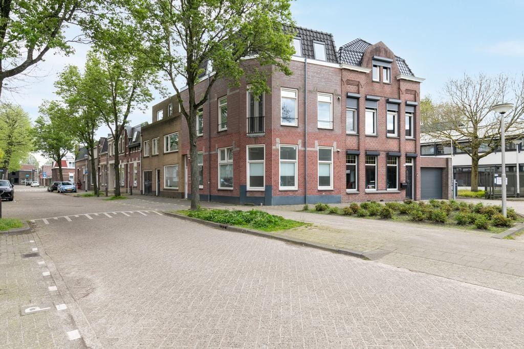 Modern Apartment in Tilburg Center — 19