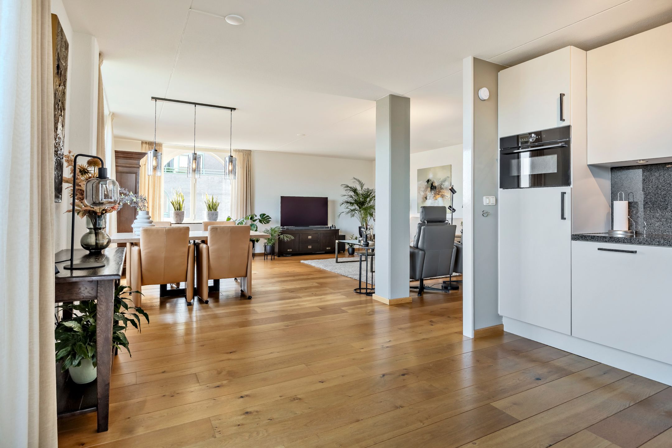 Spacious 4-room apartment with garage and terraces at Wilhelminakanaal — 13