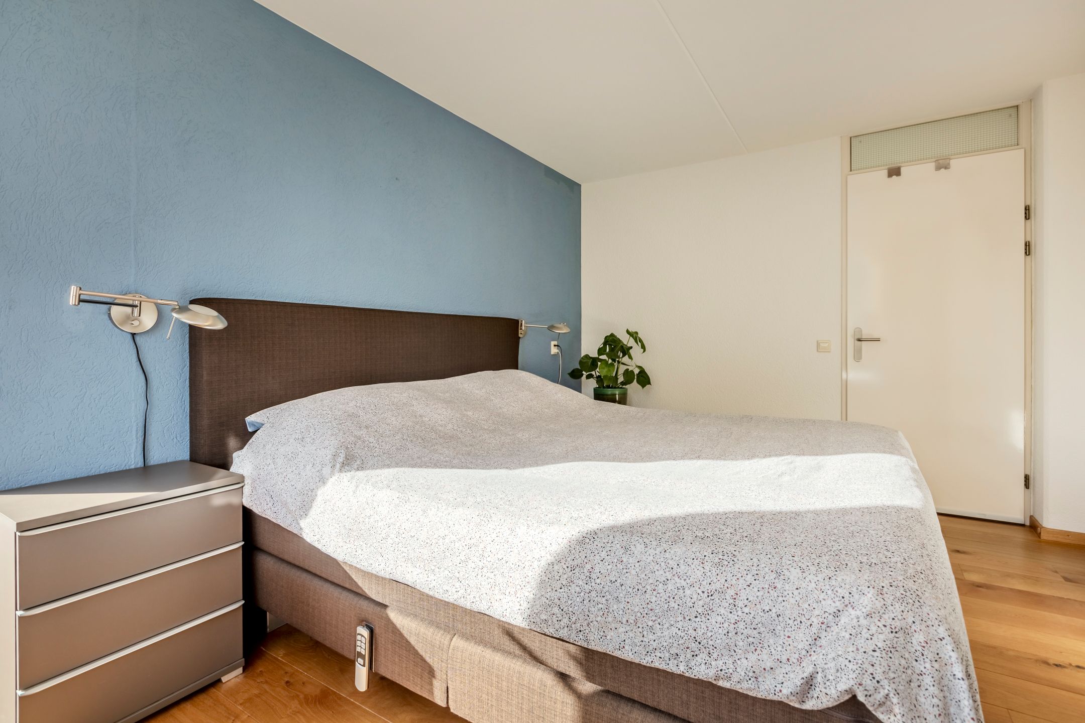 Spacious 4-room apartment with garage and terraces at Wilhelminakanaal — 24