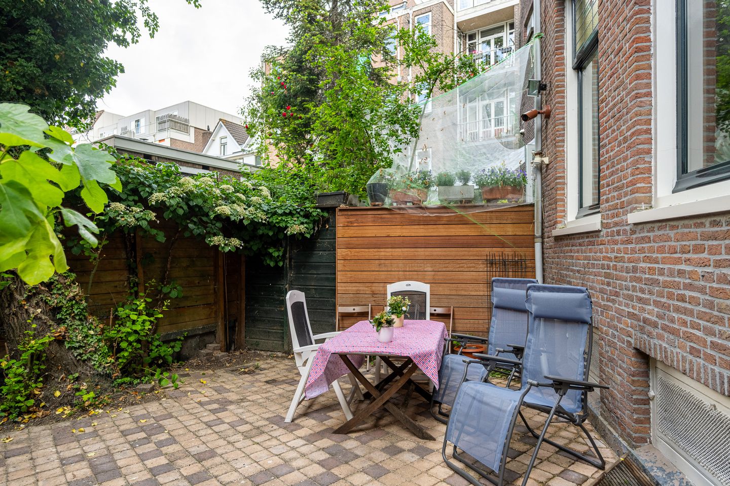 Historic semi-detached mansion with 9 bedrooms in Kralingen — 18
