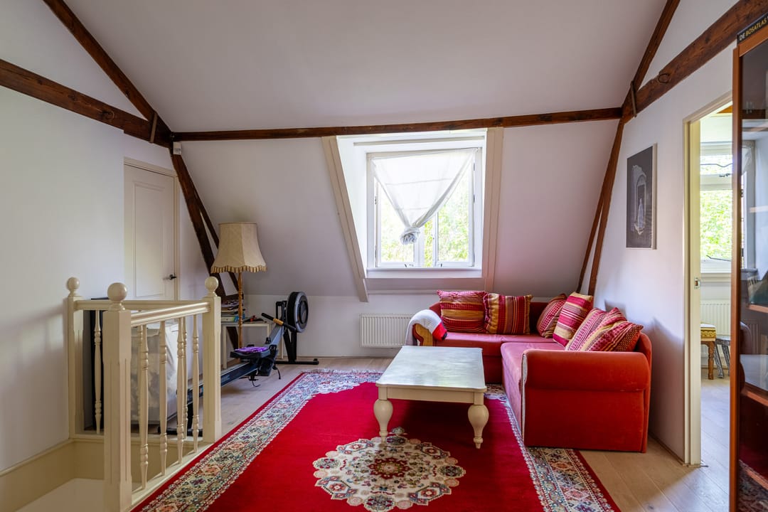 Historic semi-detached mansion with 9 bedrooms in Kralingen — 34