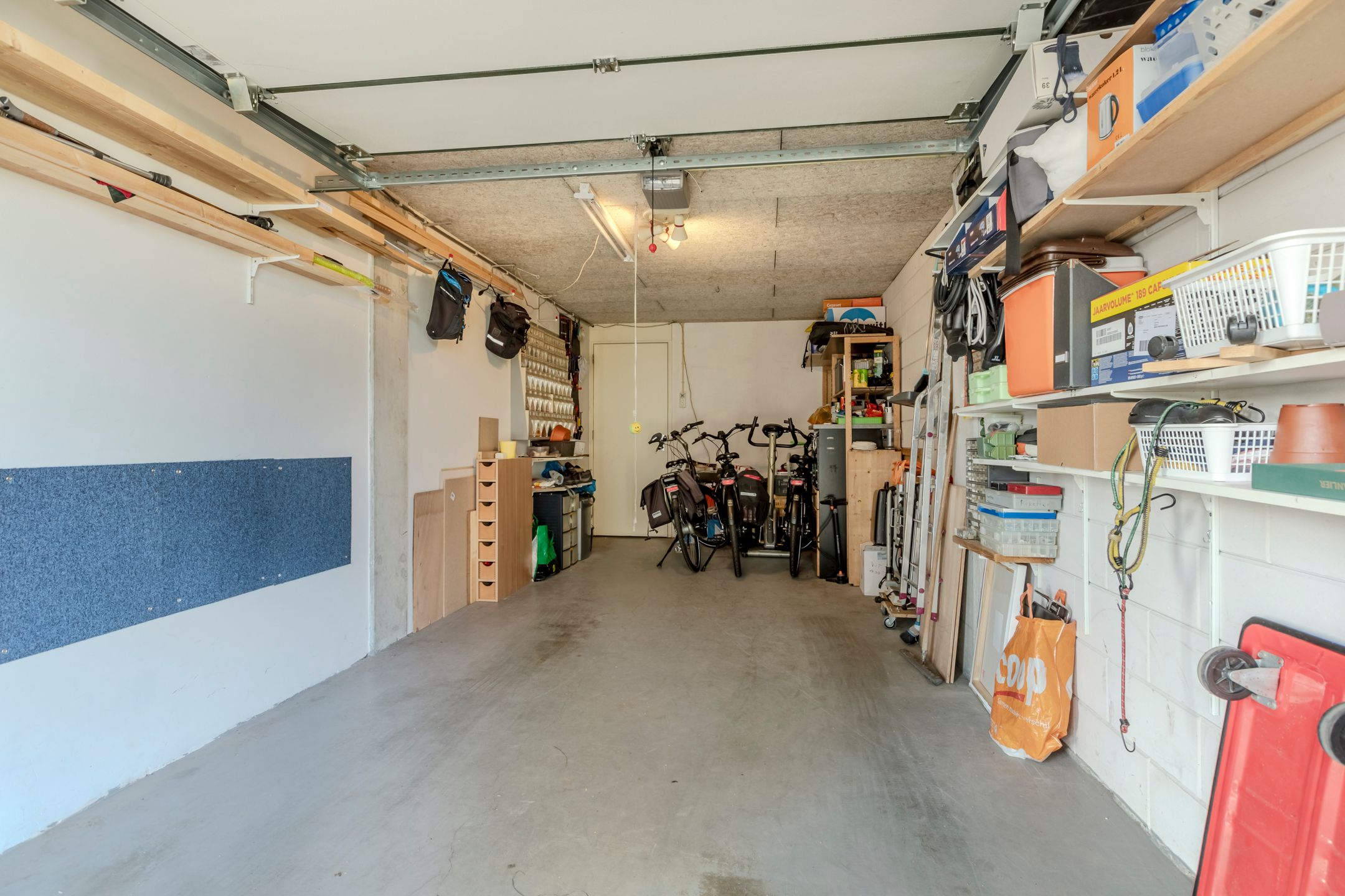 Spacious 4-room apartment with garage and terraces at Wilhelminakanaal — 30