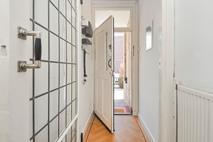 Foto 2 van Van Lansbergestraat 184