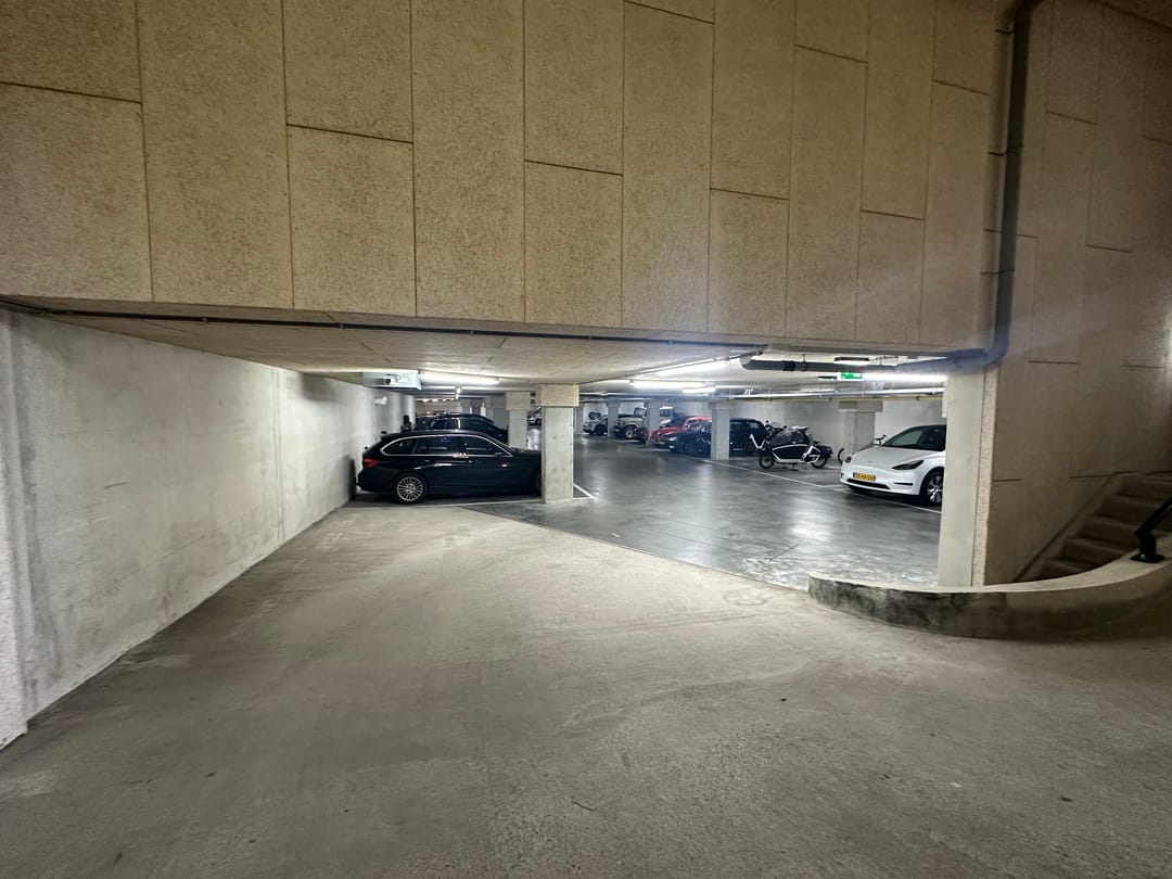 Private Parking Space in Secure Garage in Duinoord — 13