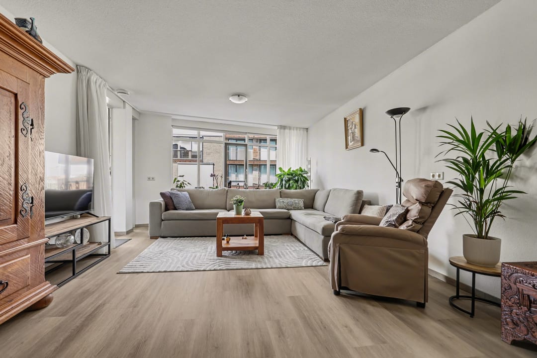 Foto 8 van Coosje Buskenstraat 132