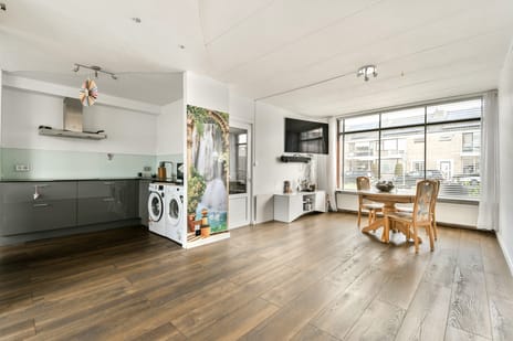 Van der Helstplein 8 tertiary image