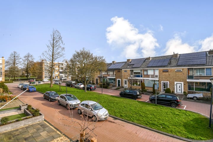 Photo 4 of Van der Helstplein 8