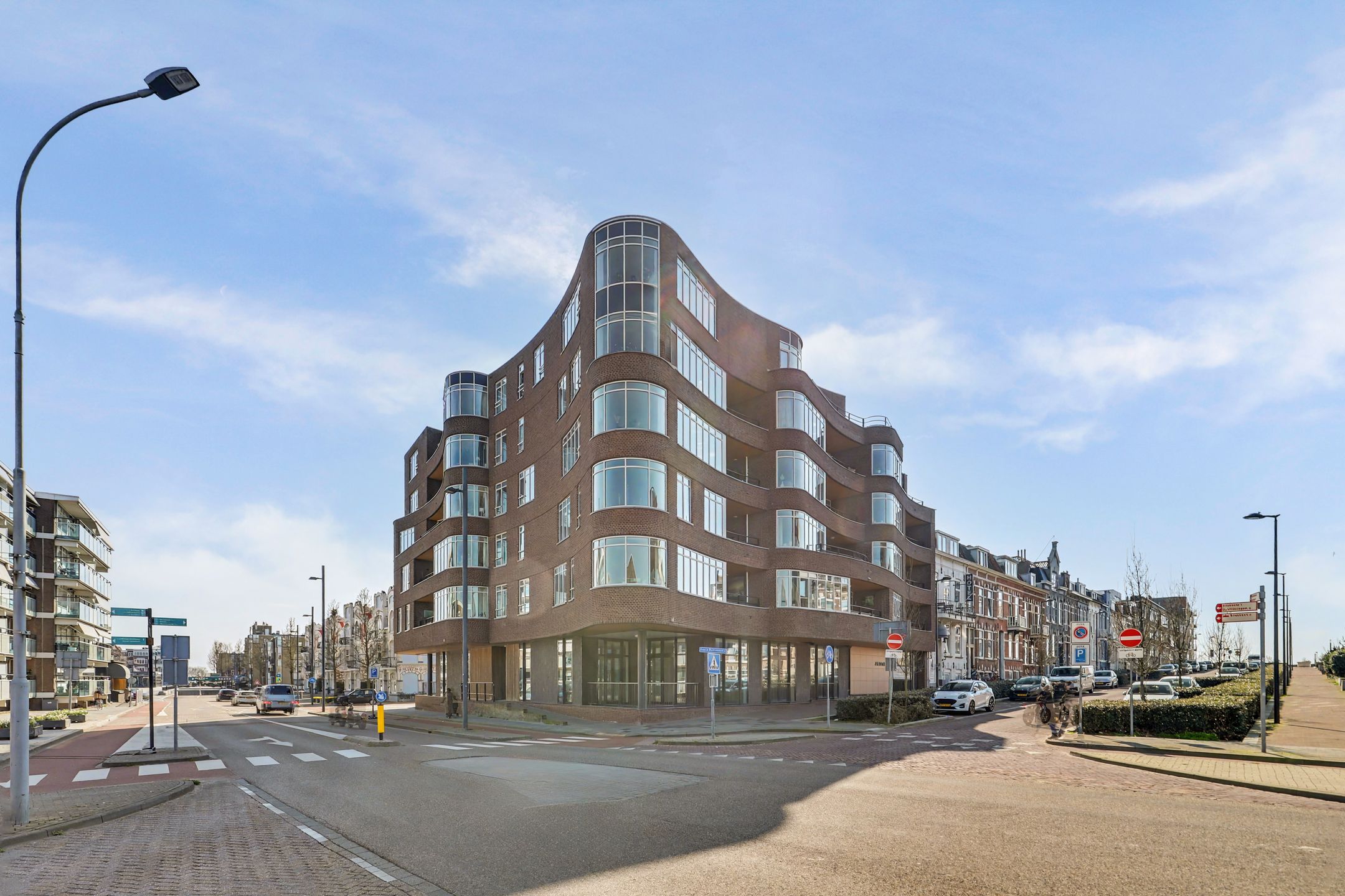 Foto 30 van Coosje Buskenstraat 132