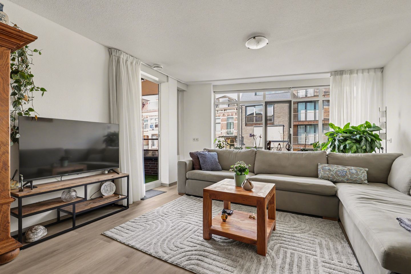 Foto 4 van Coosje Buskenstraat 132