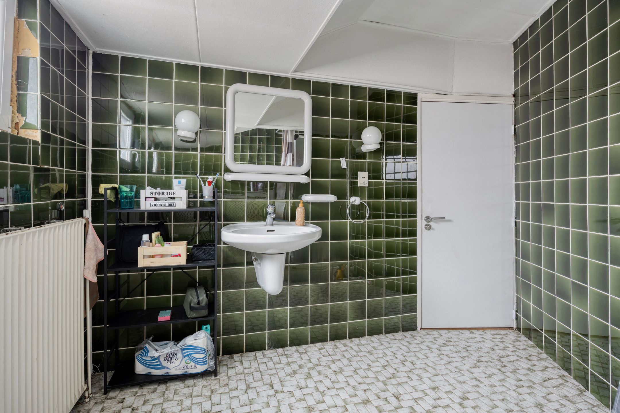 Spacious 5-Bedroom Character Home in Popular Rosmolenbuurt — 24