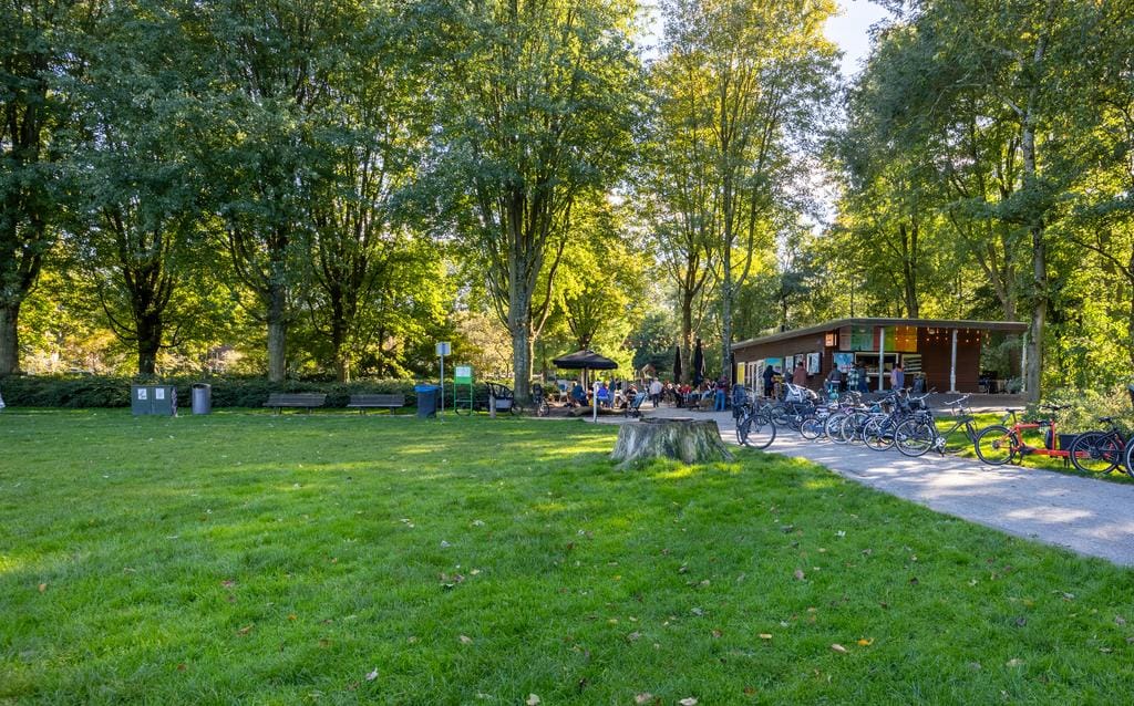 Photo 31 of James Rosskade 2-H