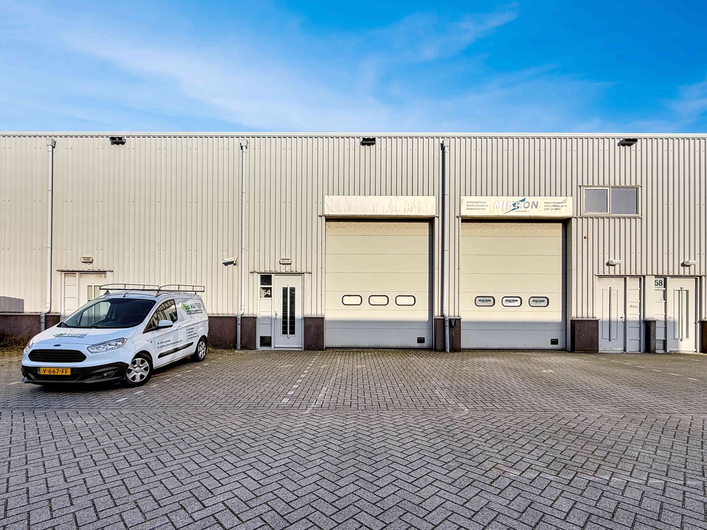 Bekijk foto 1 van Staalstraat 54