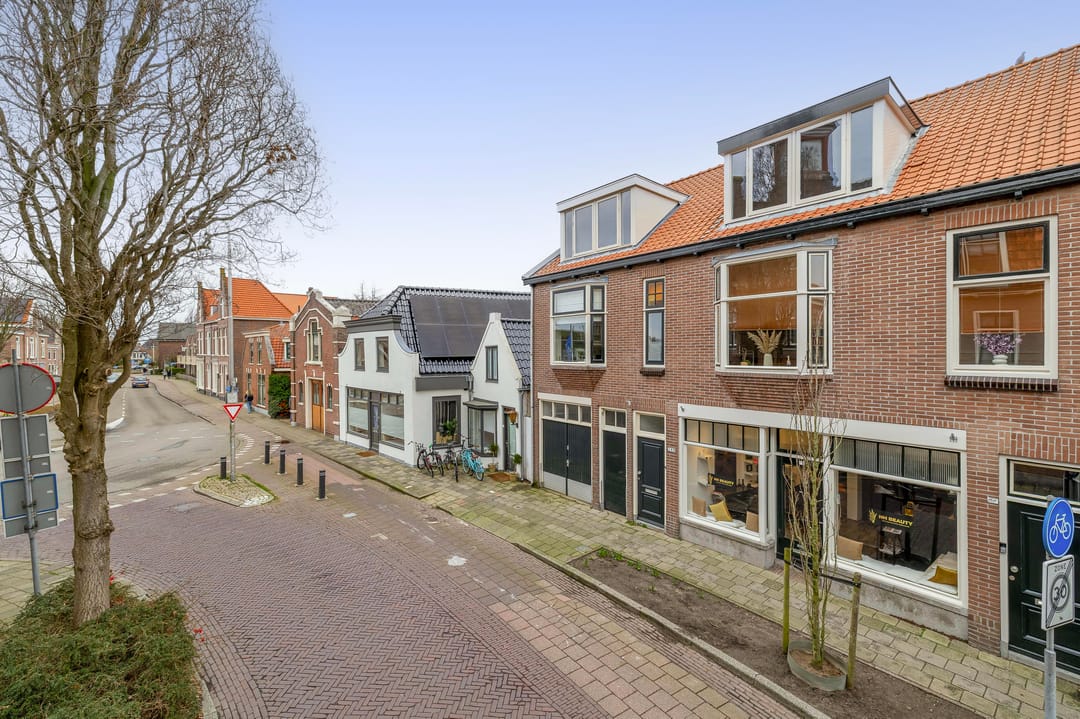 Characteristic Maisonnette in the Heart of Lisse — 26