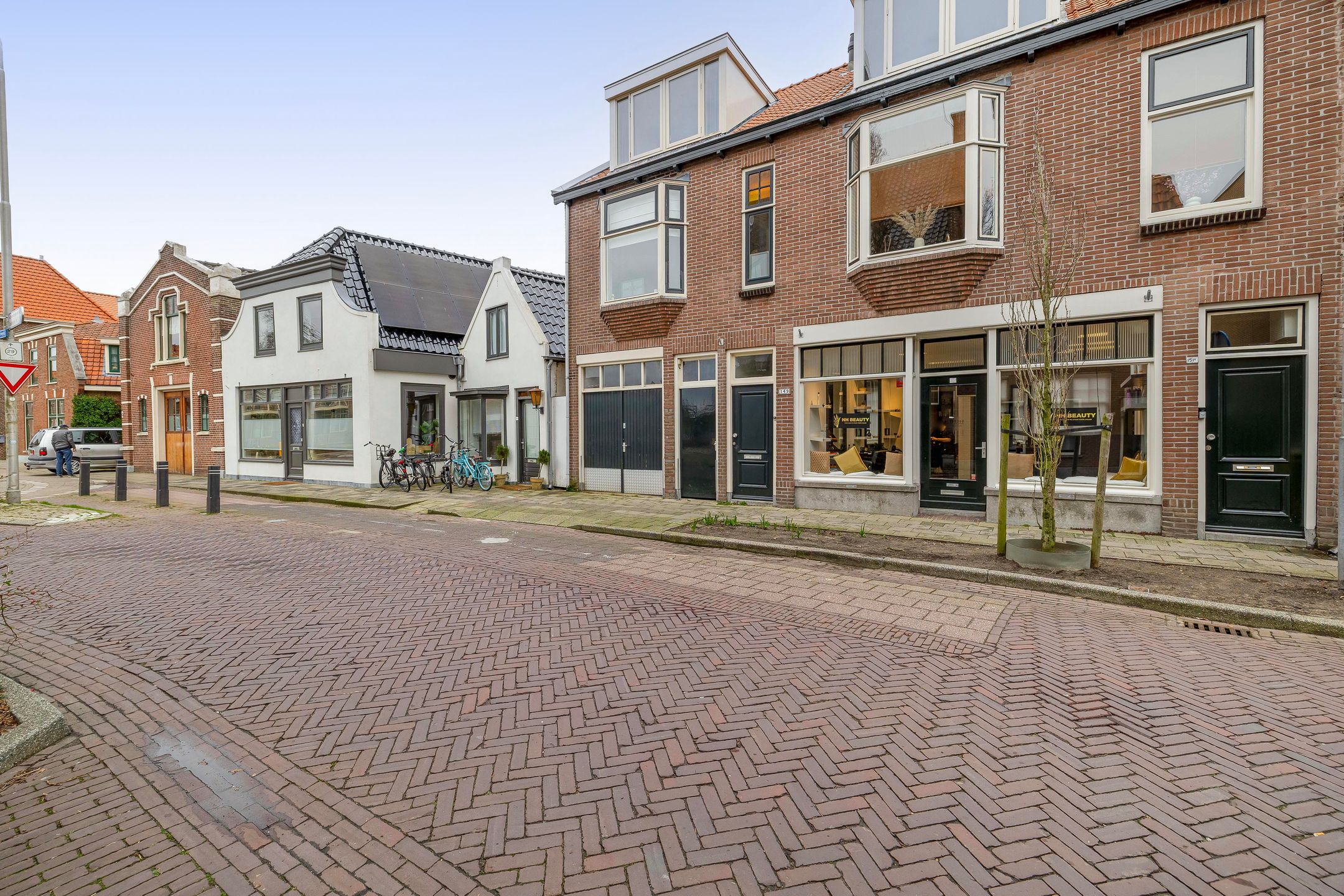 Characteristic Maisonnette in the Heart of Lisse — 27