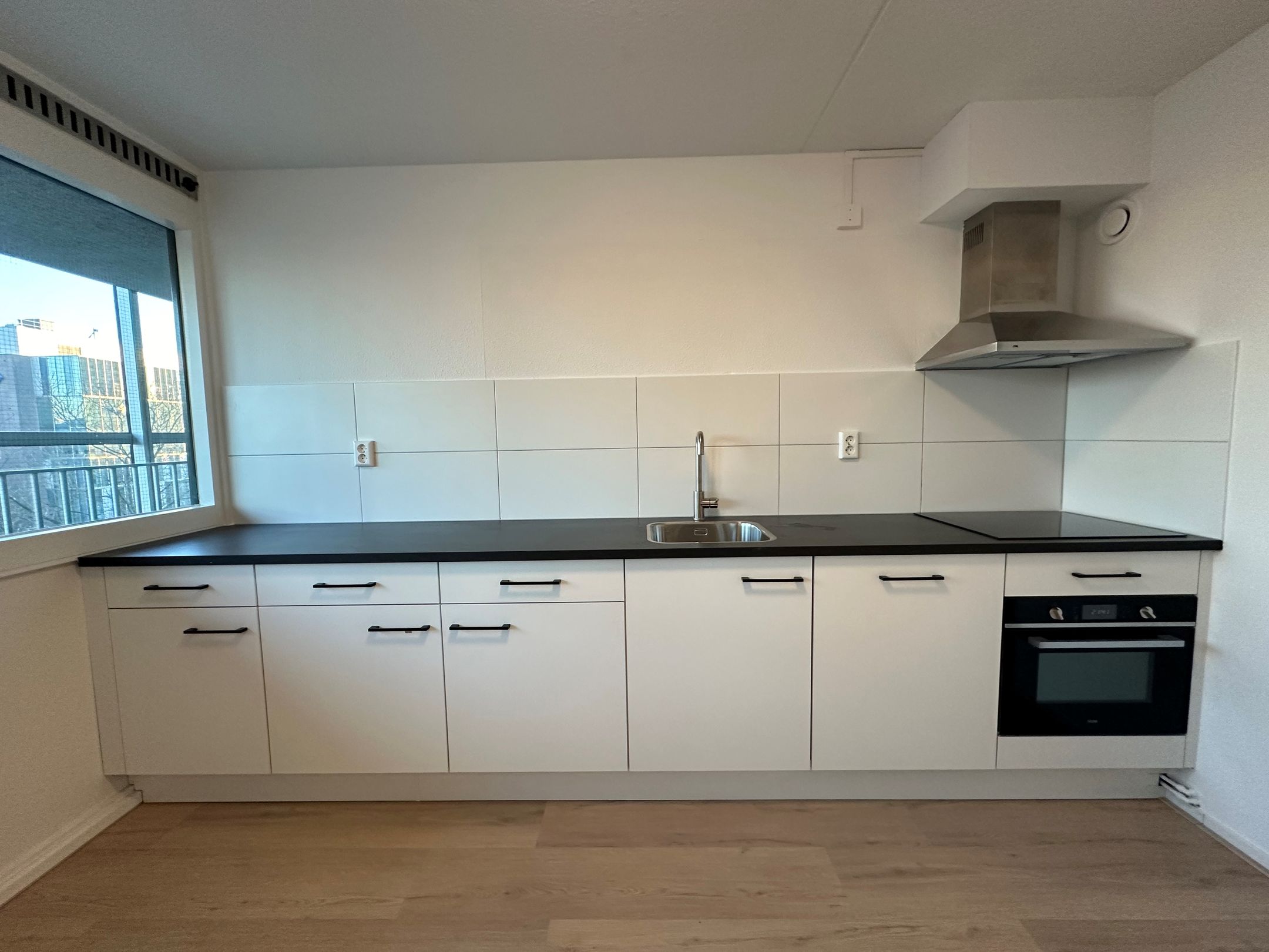 Photo 6 of Zuidplein 232