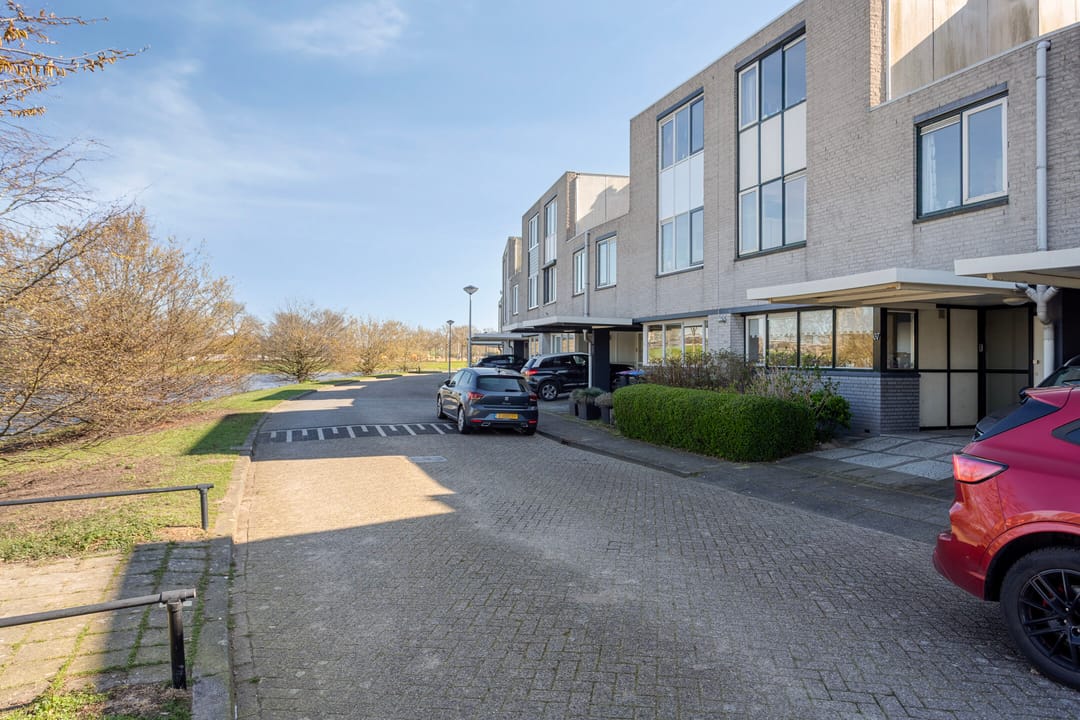 Foto 8 van Marga Klompéstraat 67