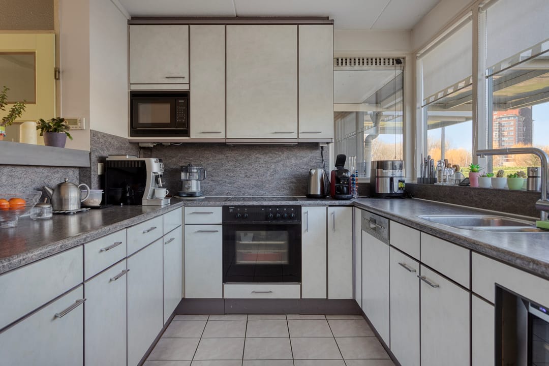 Foto 16 van Marga Klompéstraat 67