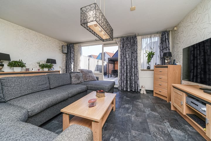 Photo 2 of Weldamsingel 30