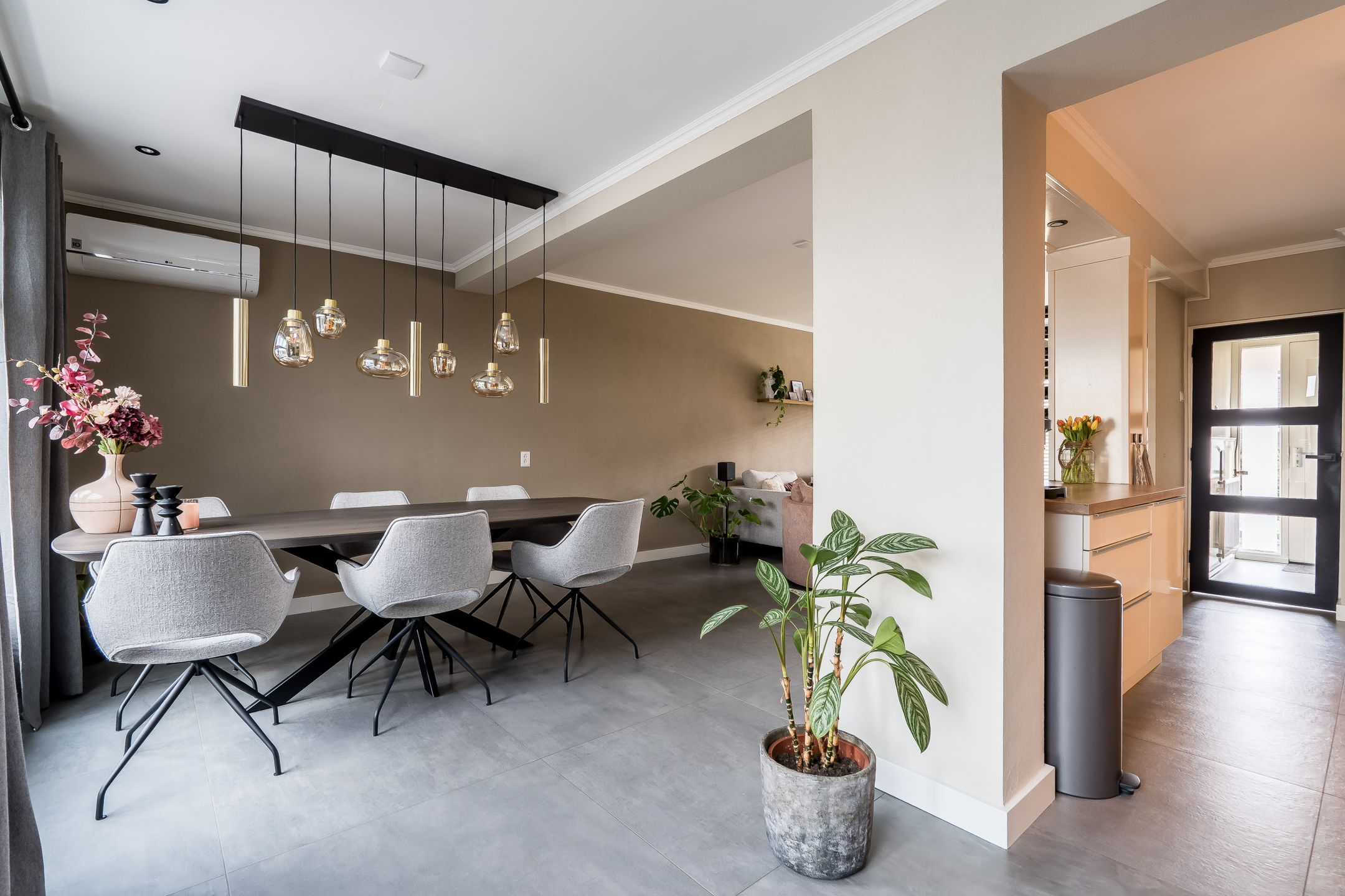 Photo 12 of Mariannestraat 41