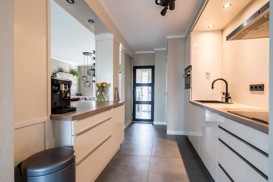 Photo 13 of Mariannestraat 41