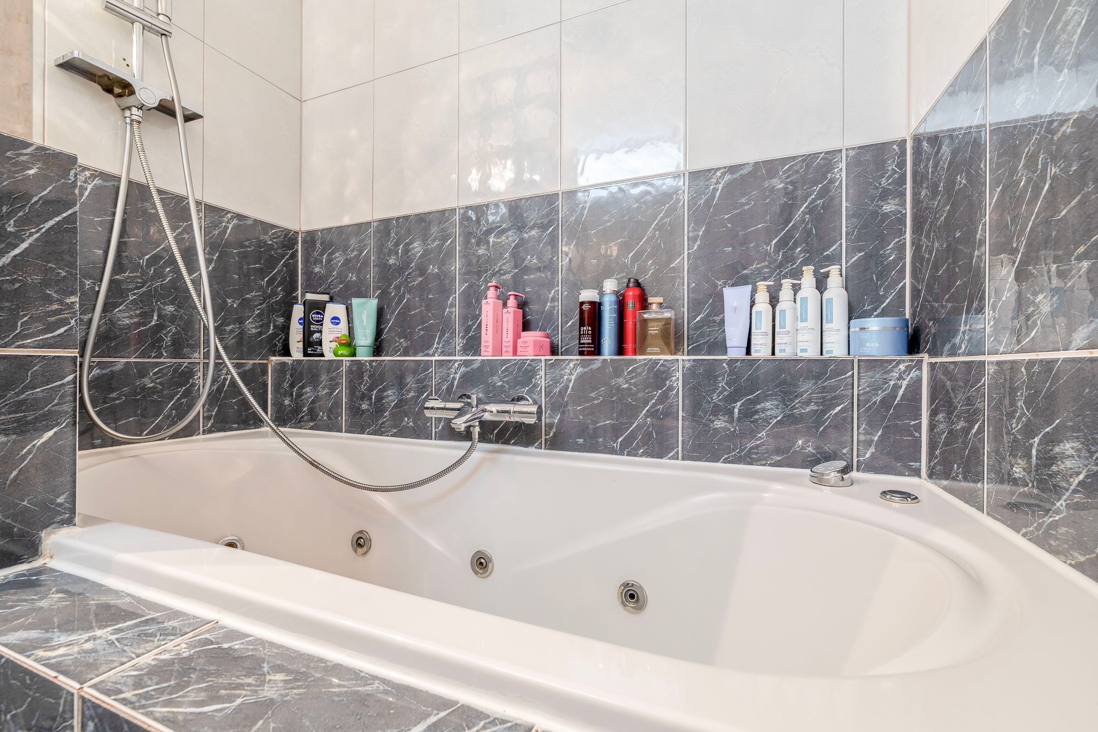 Photo 24 of Attleestraat 3