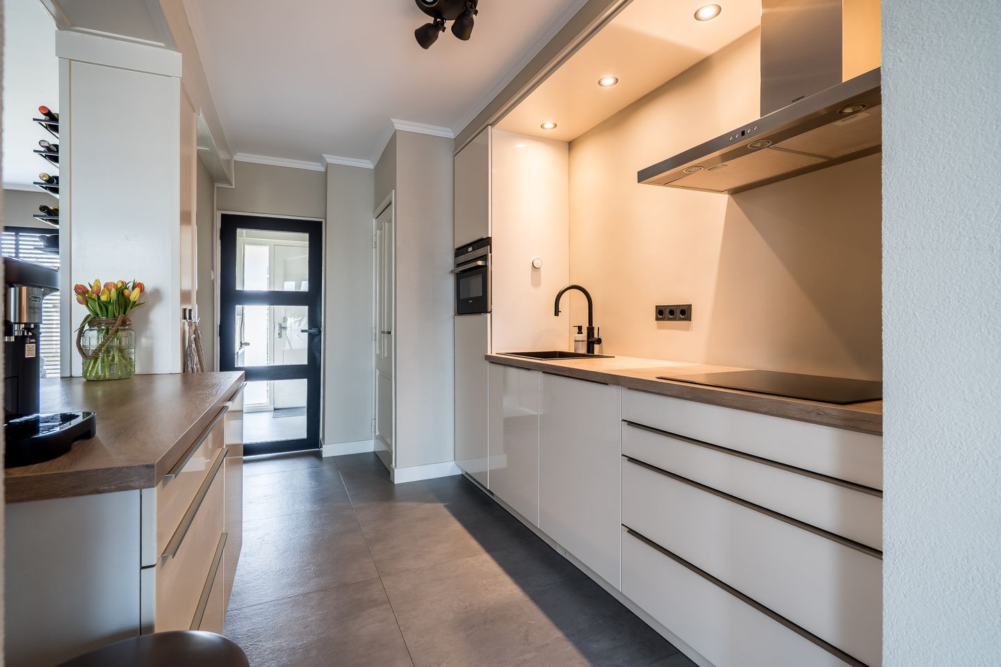 Photo 14 of Mariannestraat 41