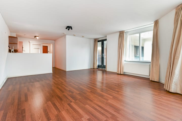 Photo 3 of Laan van Roos en Doorn 19-C