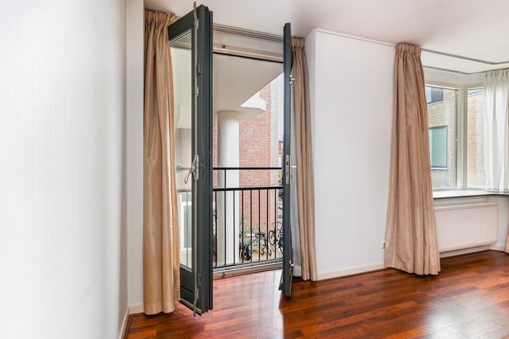 Appartement te koop: Laan van Roos en Doorn 19C, 'S-Gravenhage