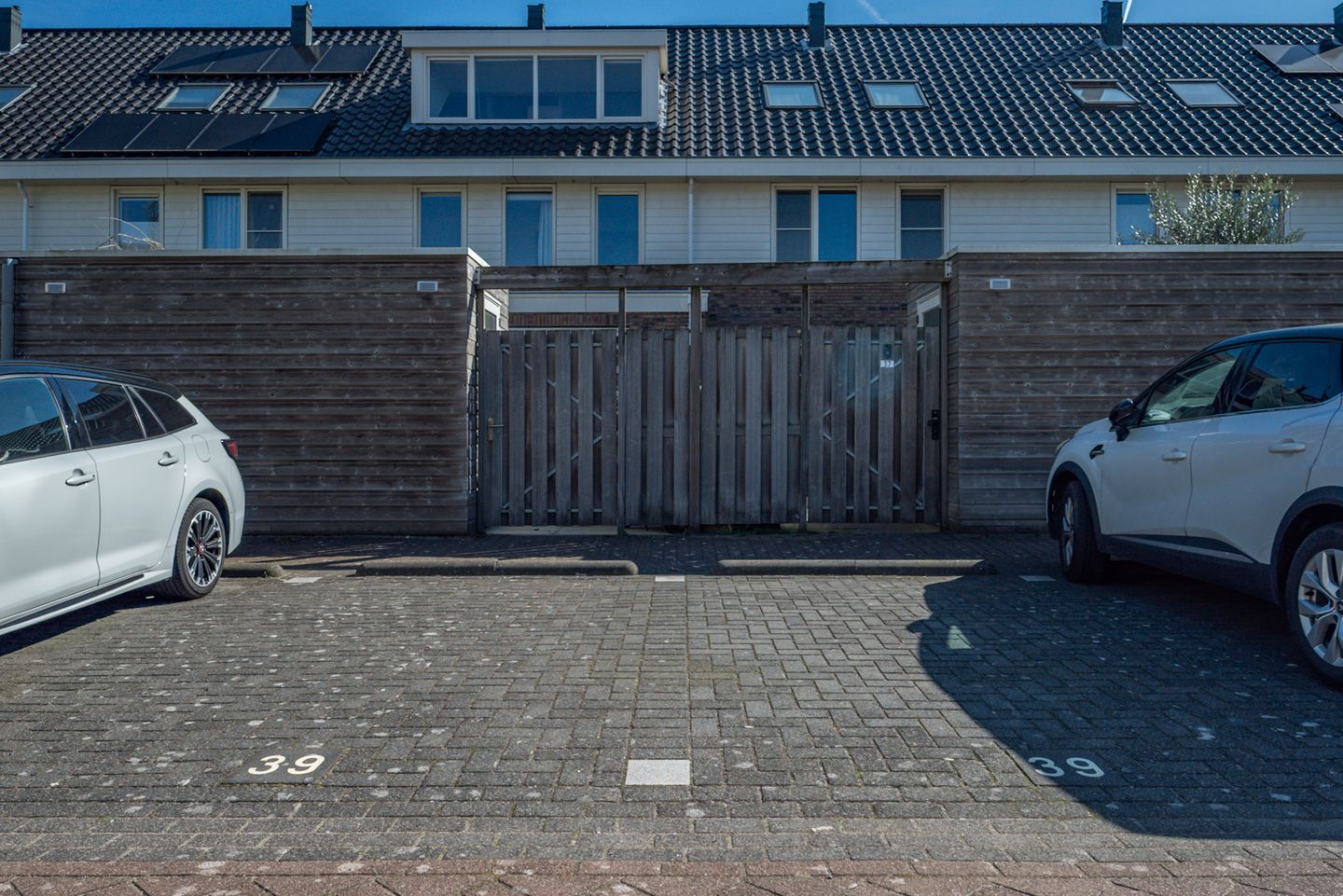 Foto 49 van Veersemeerstraat 39