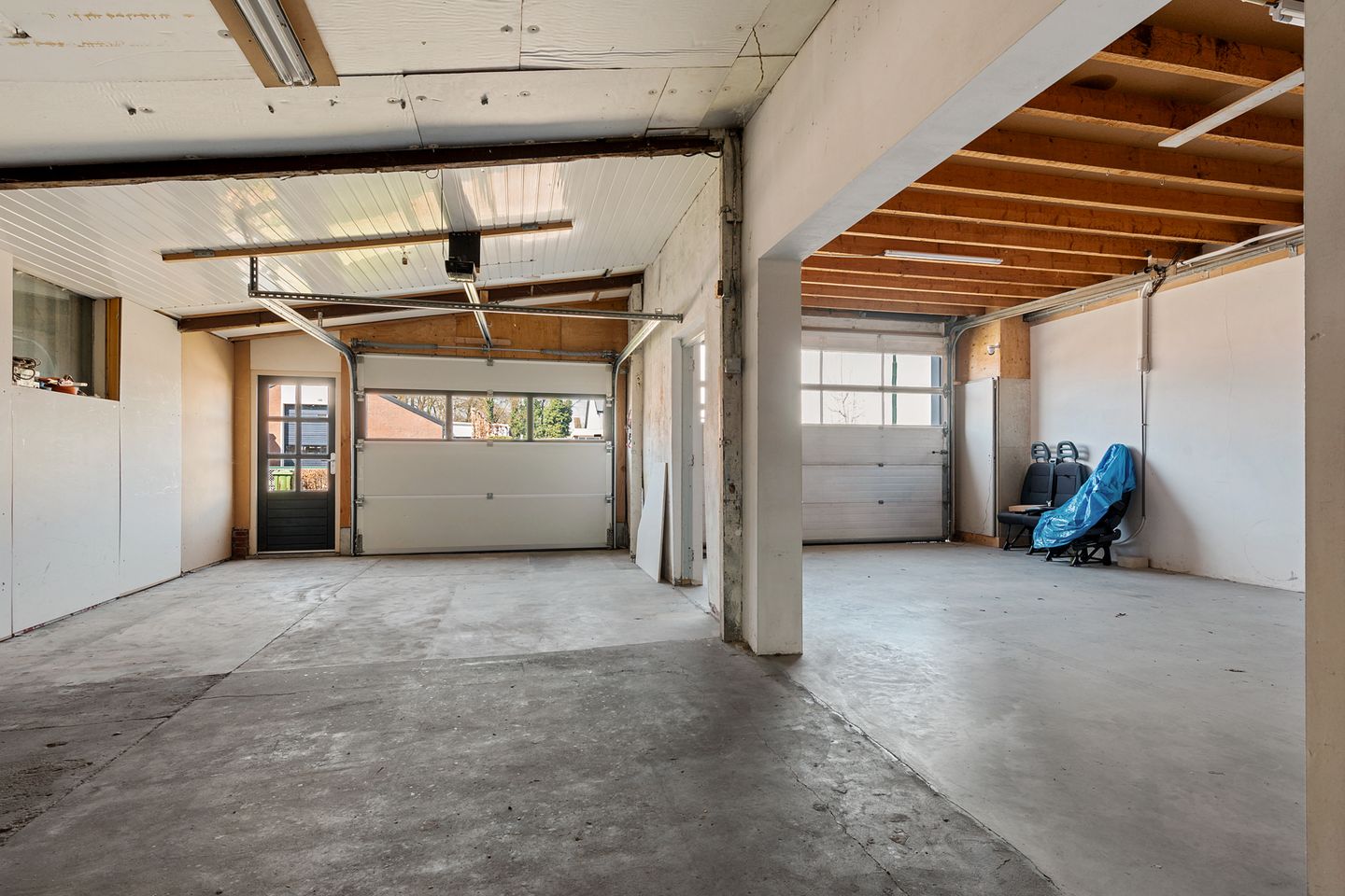 Bekijk foto 2 van Ambachtstraat 5