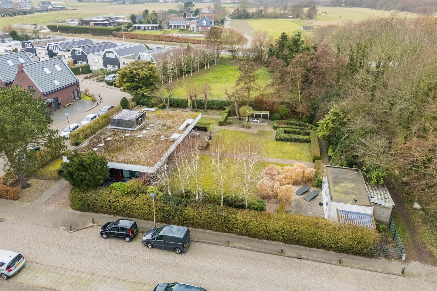 Photo 5 of Meeuwenlaan