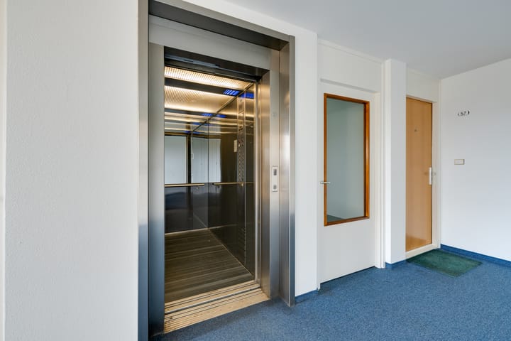 Photo 3 of Fluweelboomlaan 49