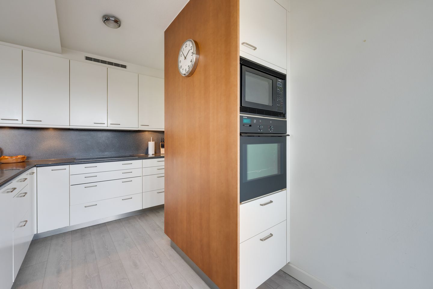 Photo 14 of Fluweelboomlaan 49